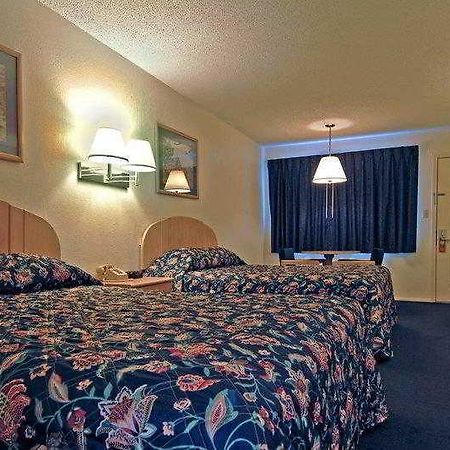 Best Western Coleman Inn Стая снимка