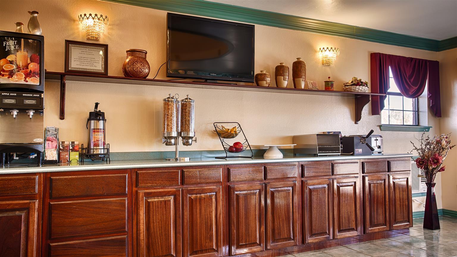 Best Western Coleman Inn Екстериор снимка